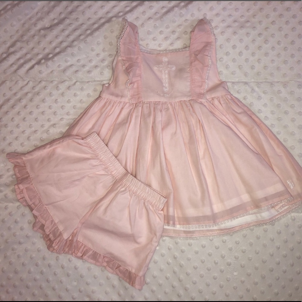 Size 4 well dressed wolf cross ensemble